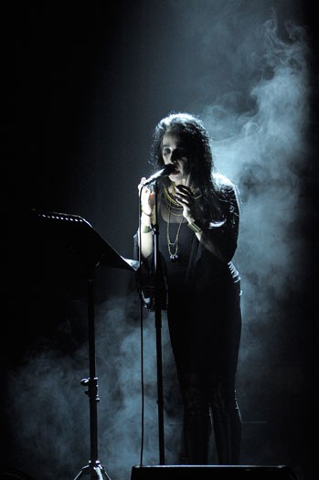 https://www.laetitiagessler.com/files/gimgs/th-12_Diamanda-Galas1.jpg